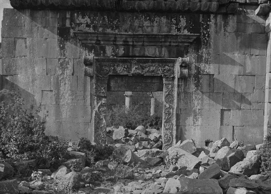 Qanawat, Nordseite des Serail