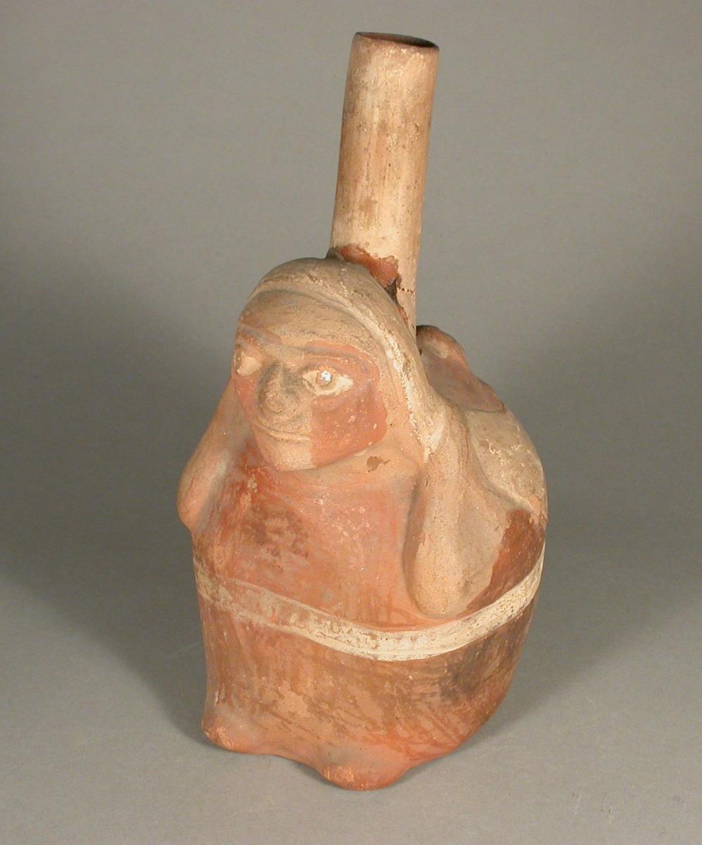 Stehende anthropomorphe Figur mit Kind