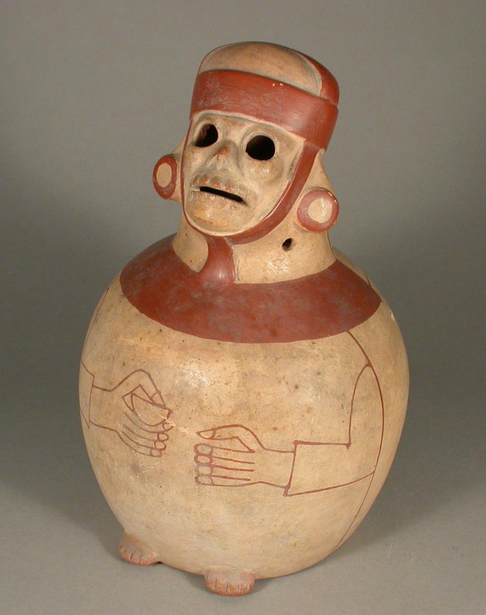 Applikation: anthropomorpher Kopf (Totenschädel)