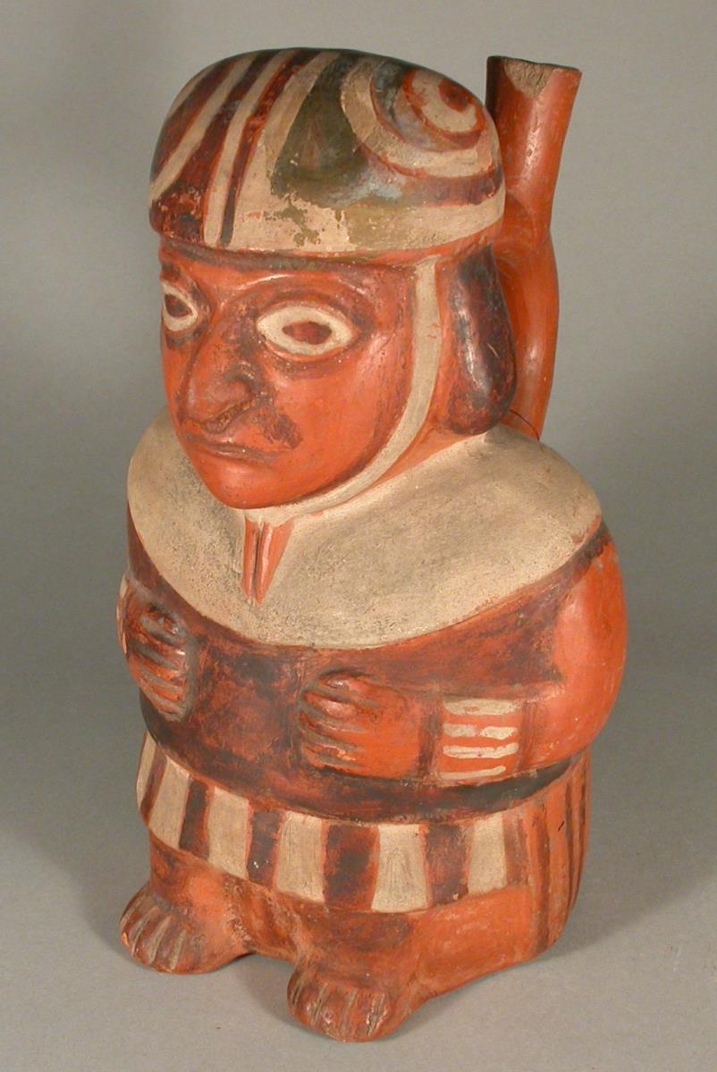 Stehende anthropomorphe Figur