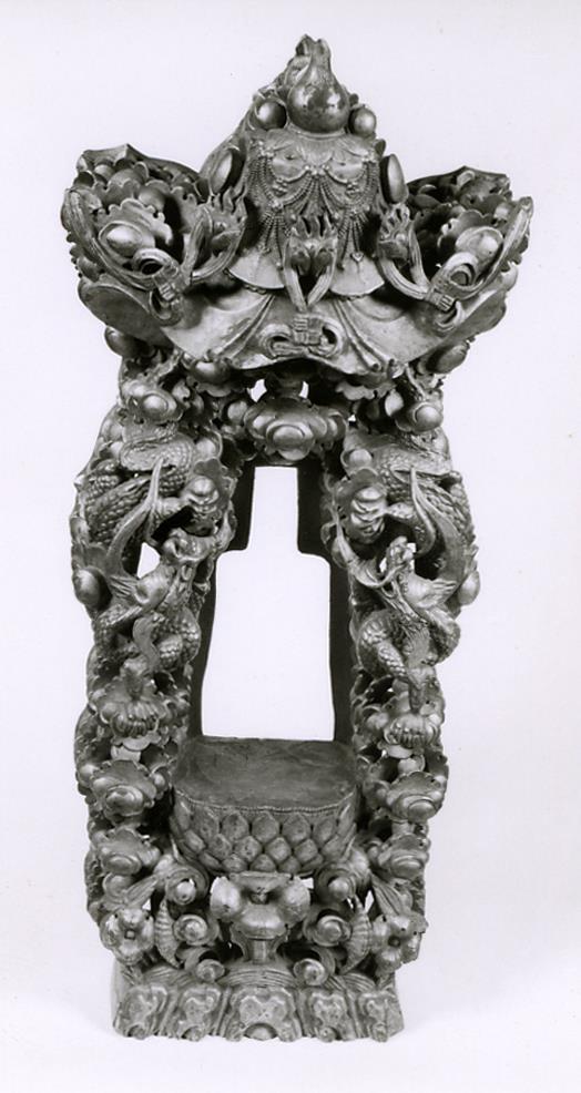 Götternische (mu diao shenzuo 木彫神座)