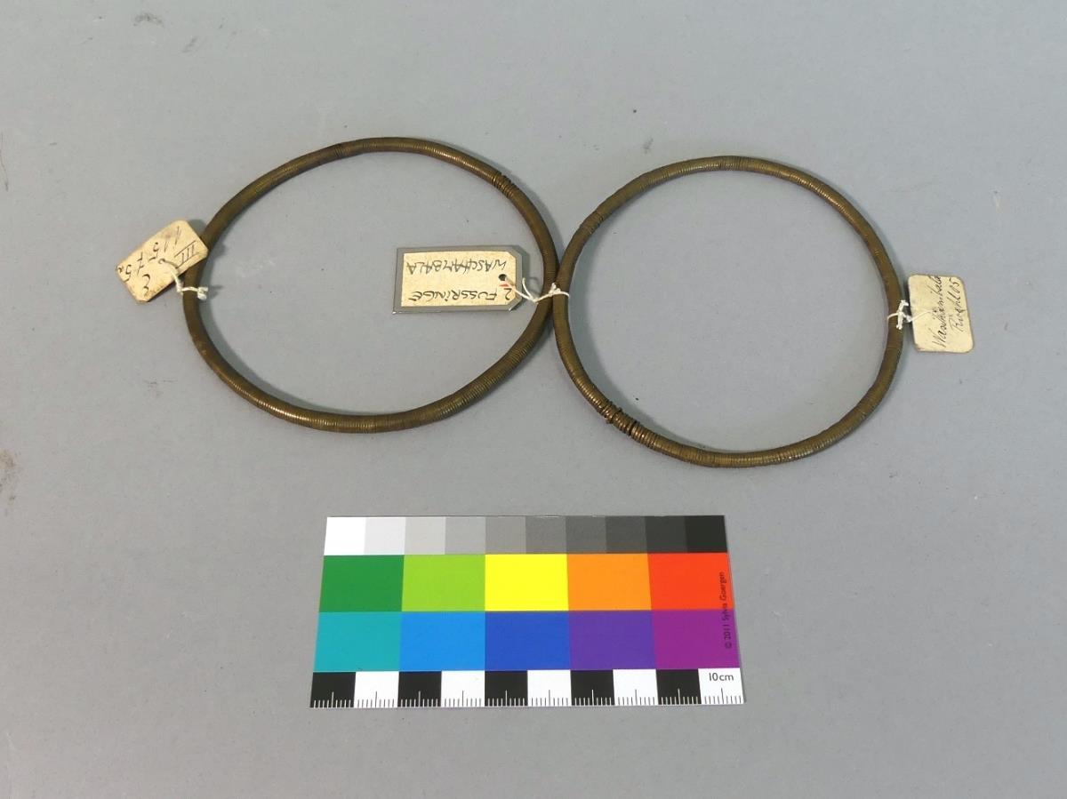 III E 11575 a,b