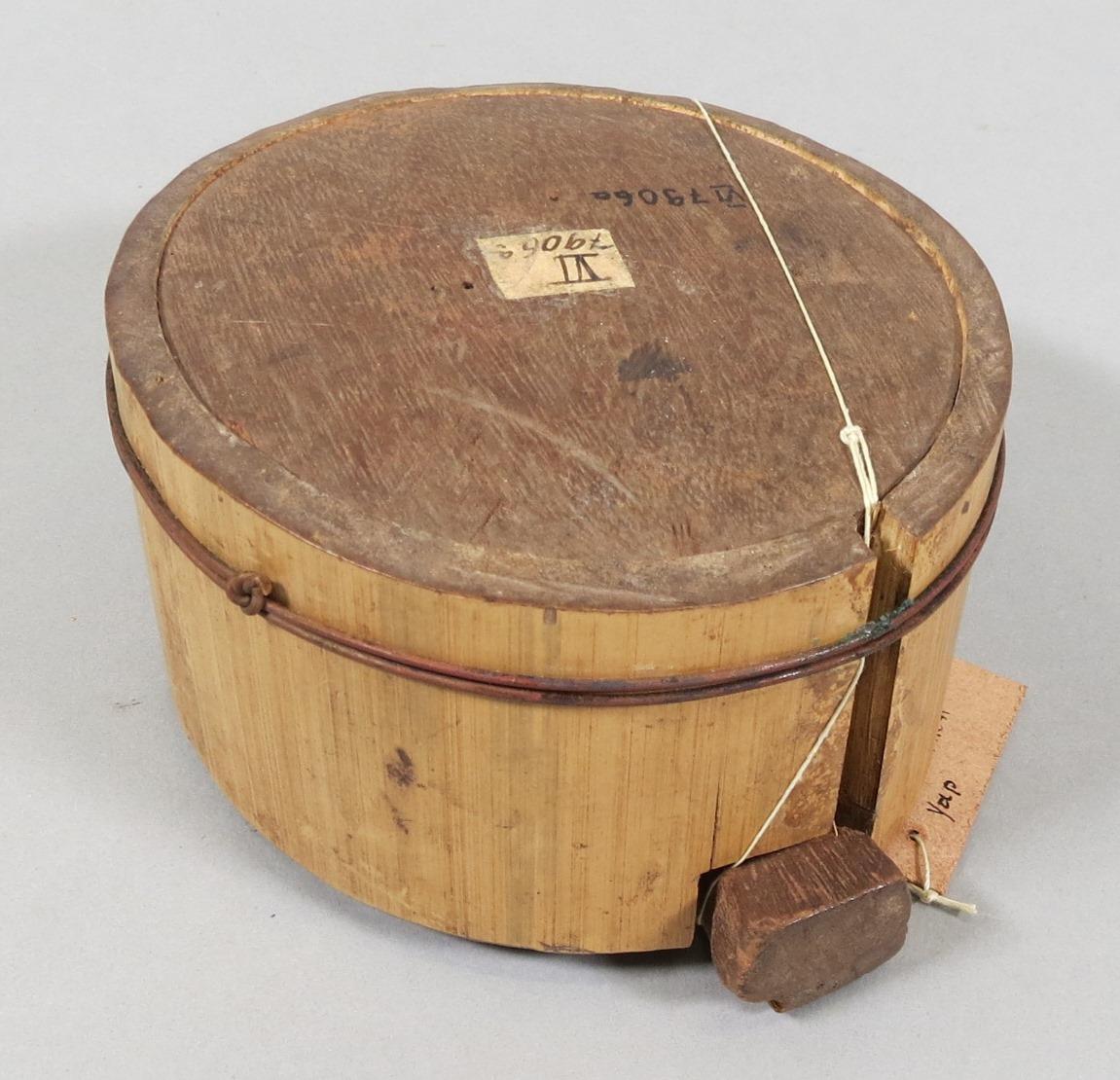 VI 7906 a,b
