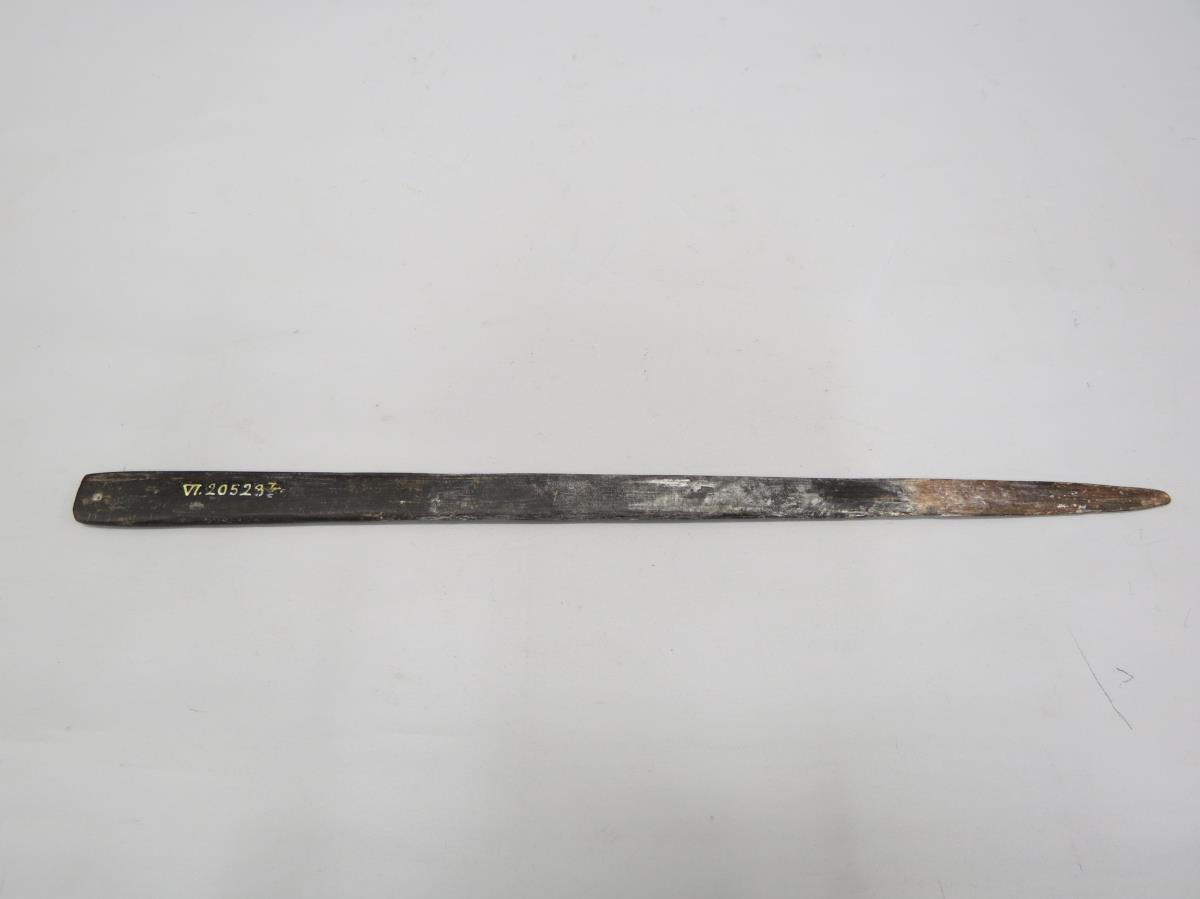 VI 20528 b