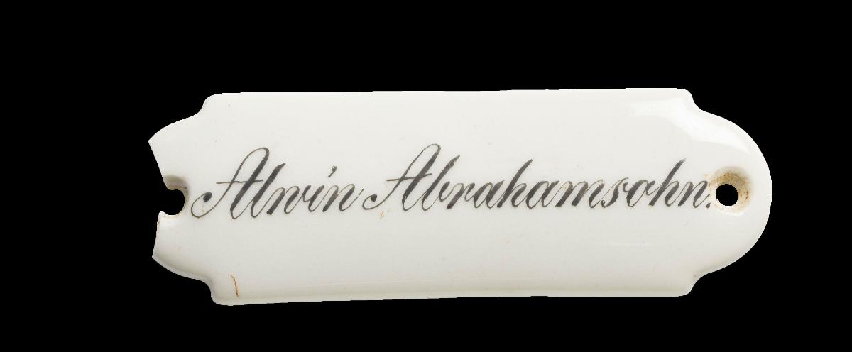 Namensschild "Alwin Abrahamsohn."
