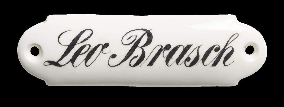 Namensschild "Leo Brasch"