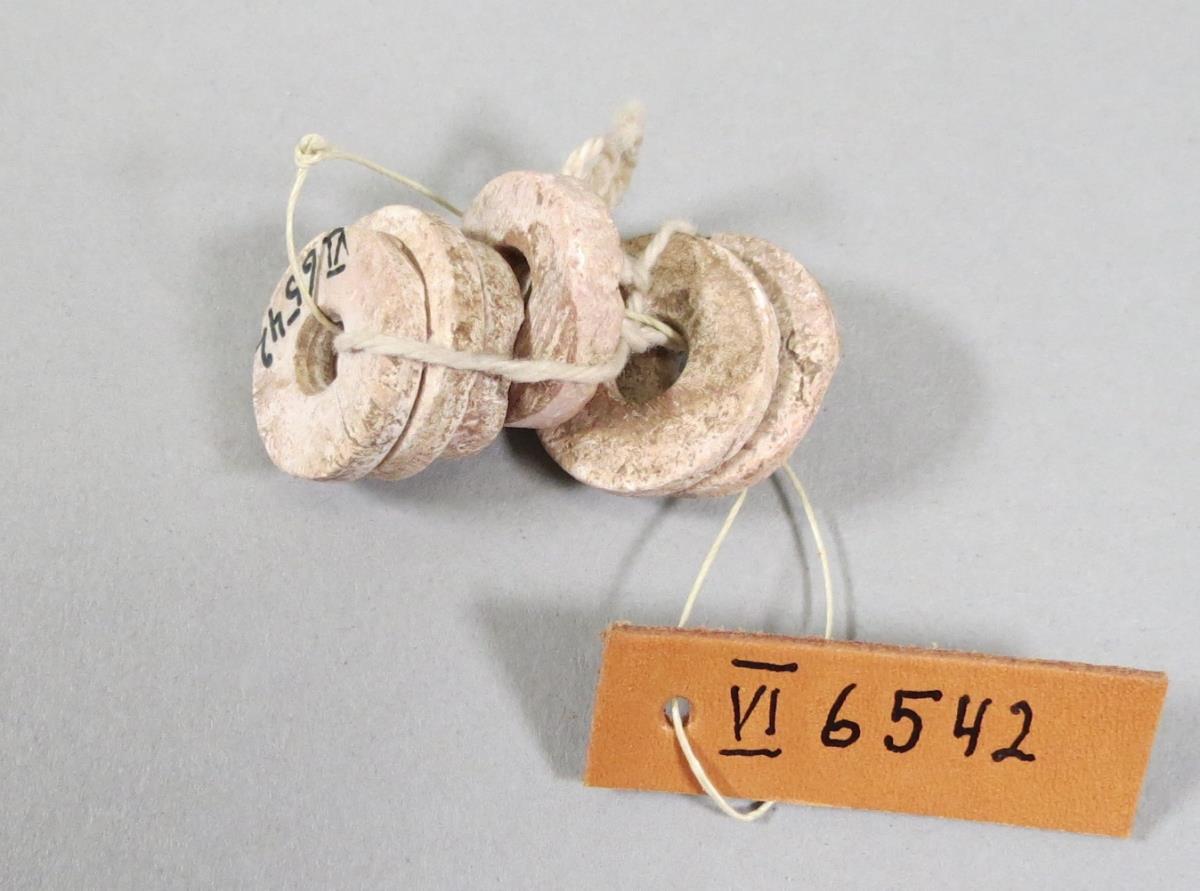 VI 6542