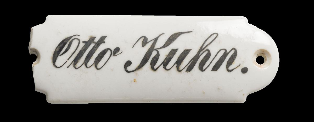 Namensschild "Otto Kuhn."