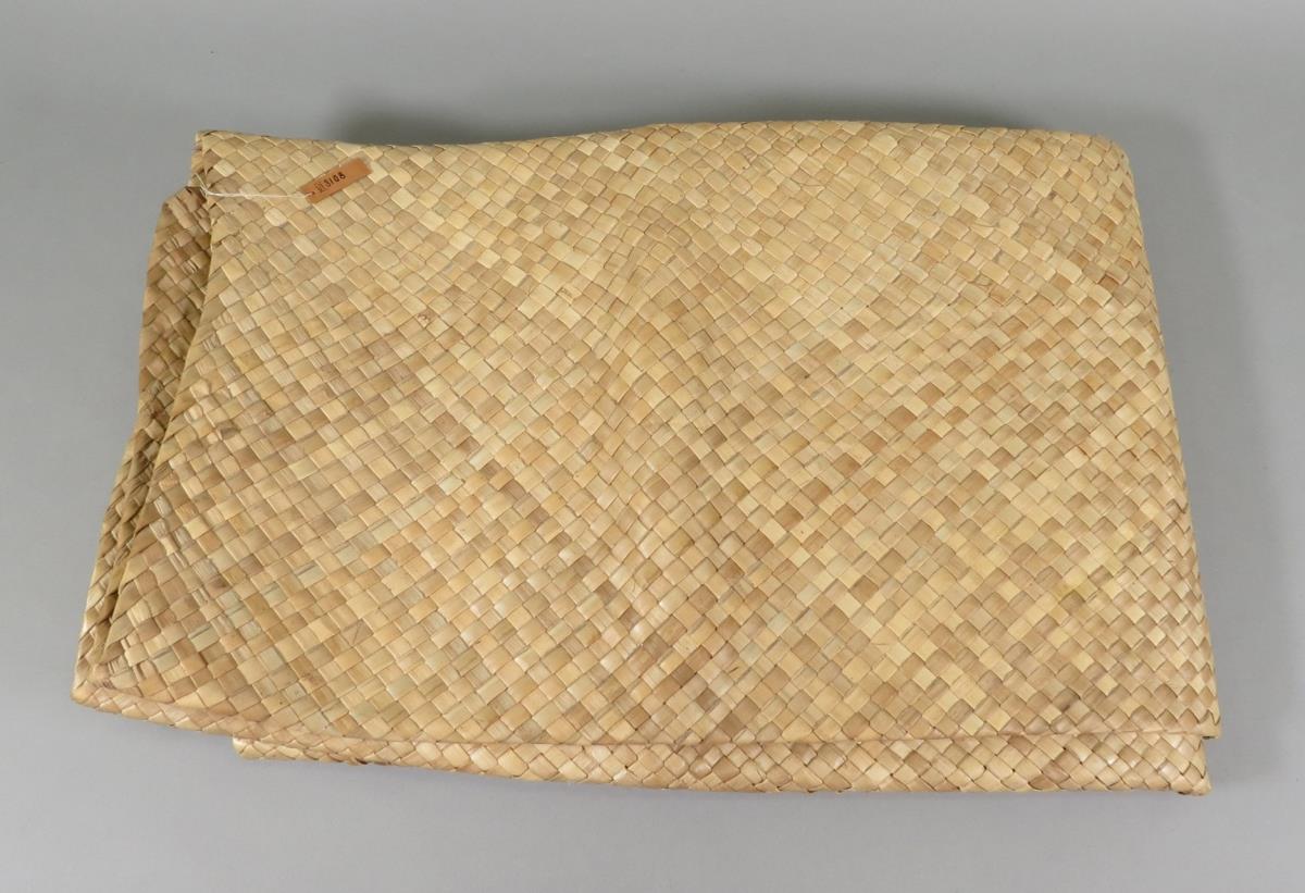 fayás (nach Kubary)
