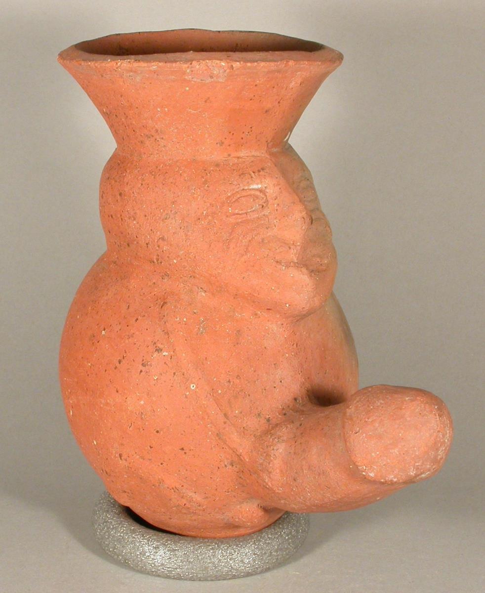 Anthropomorphe Figur mit großem Penis