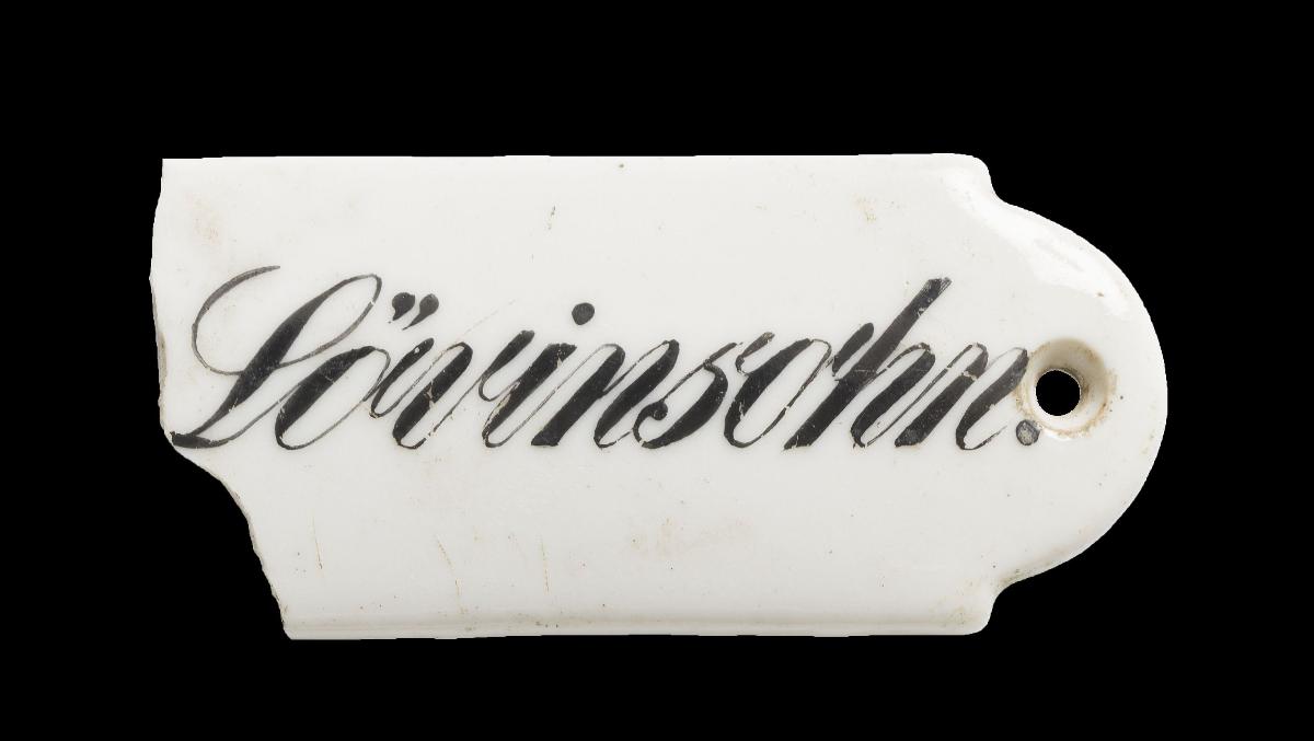 Namensschild "Lövinsohn."