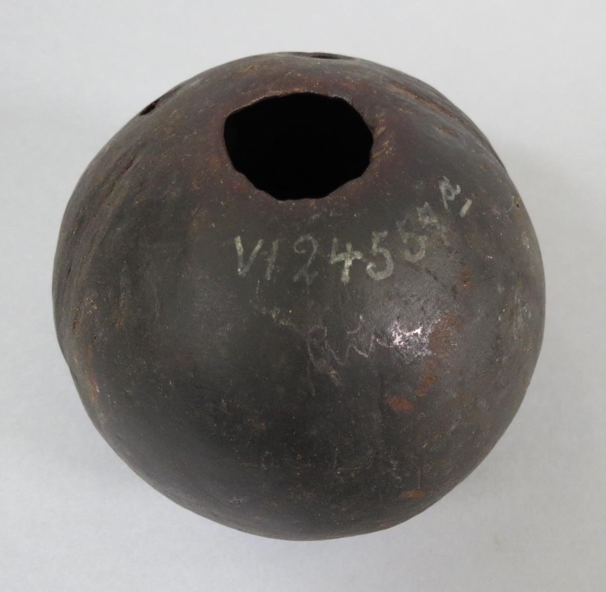 VI 24557 a