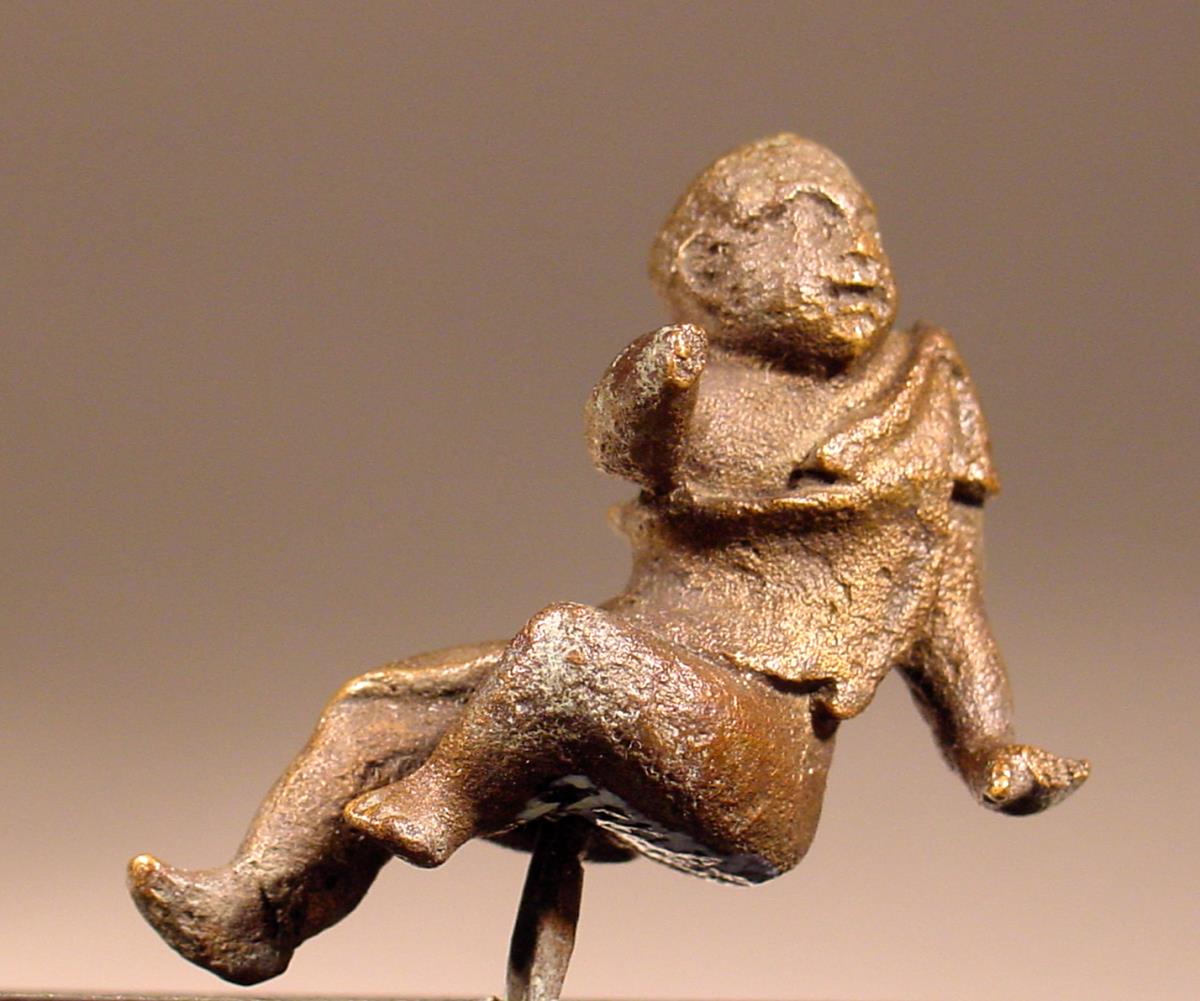 Statuette eines Bacchus- oder Satyrkindes