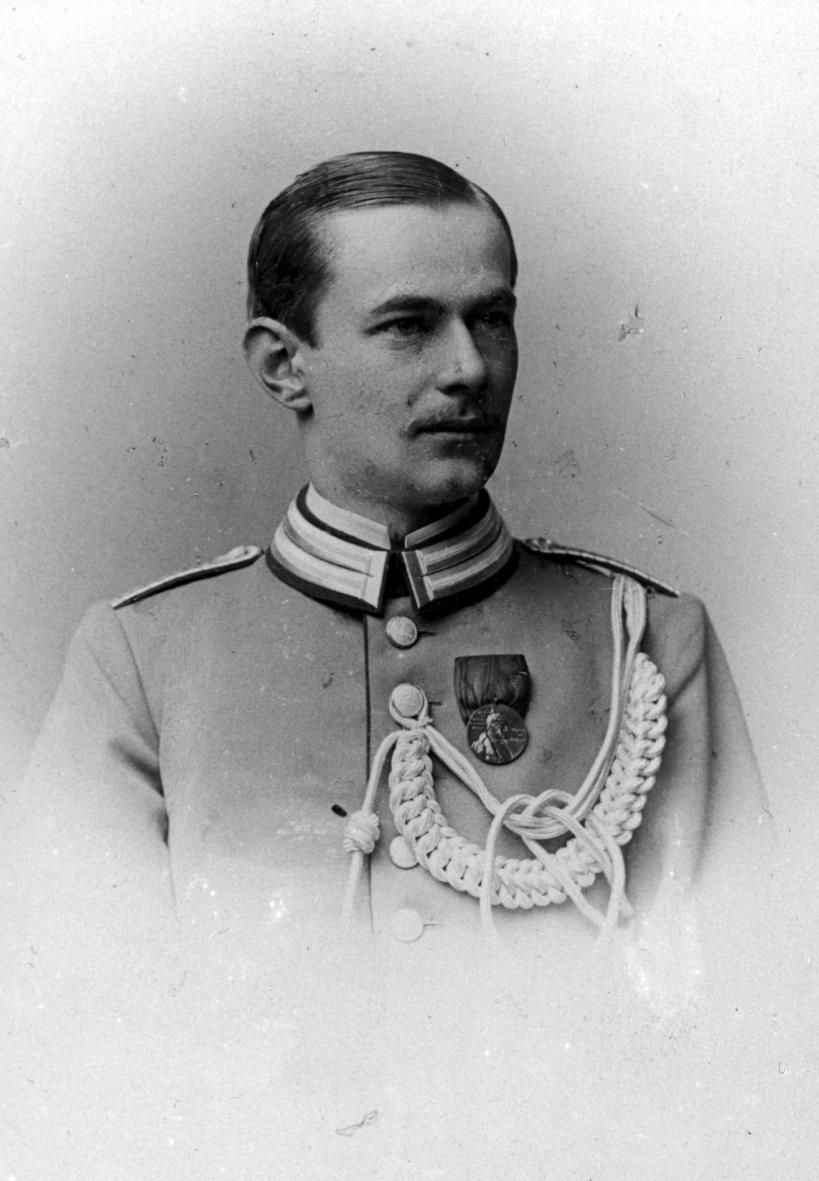 Portraitaufnahme von V. Arnim