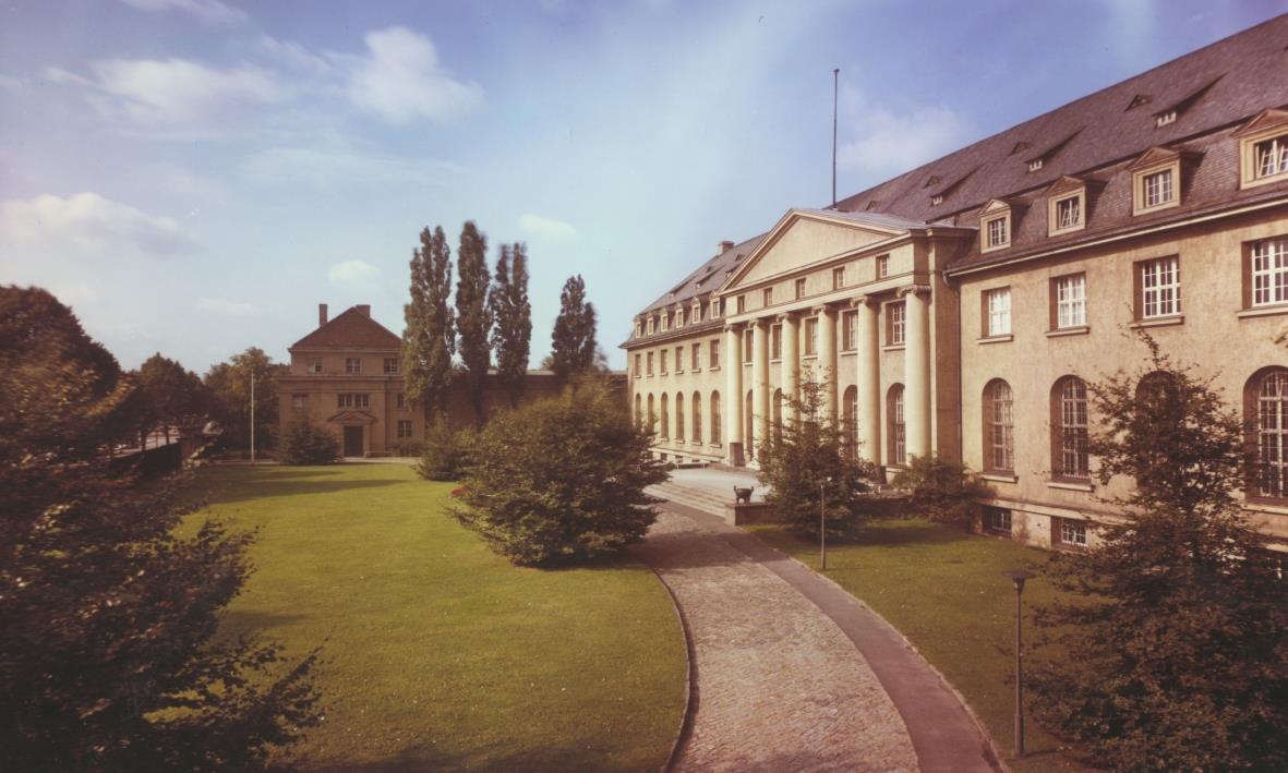 Altbau-Dahlem