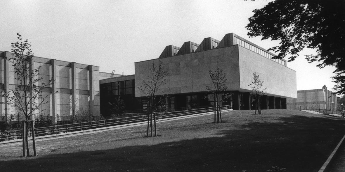 Neubau Museum für Völkerkunde Berlin, Eingangsbereich Haupteingang Lanstraße 8; von Nordosten gesehen