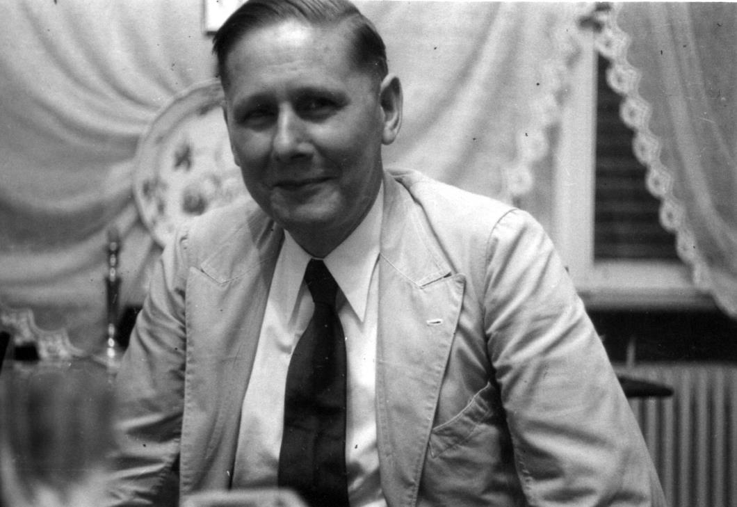 Dr. Ernst Waldschmidt