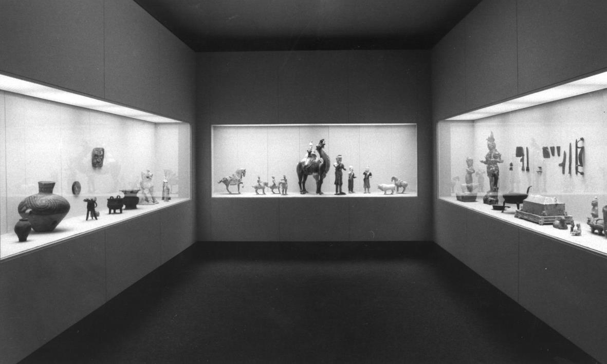 Abteilung Ostasien; Ausstellung 1973, China Grabbeigaben: Yang-Shao-, Han-, Chou- und T'angzeit