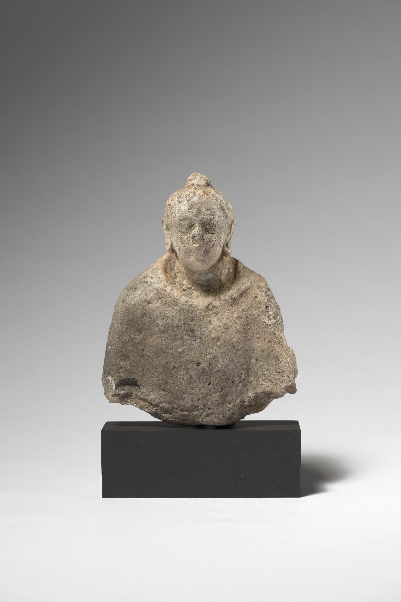 Oberkörper eines stehenden Buddha