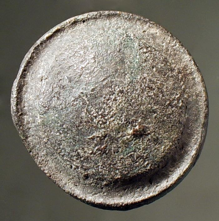 Zierbuckel (schildförmiger Kopf eines Ziernagels)