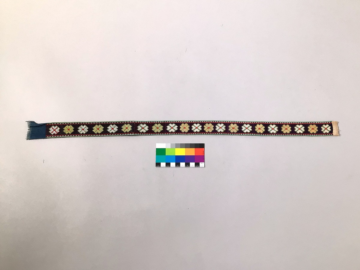 I B 4086 l