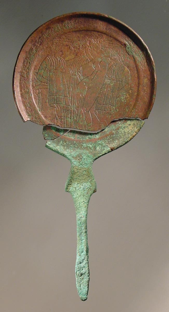 Etruskischer Spiegel mit Dioskuren, Minerva und Venus