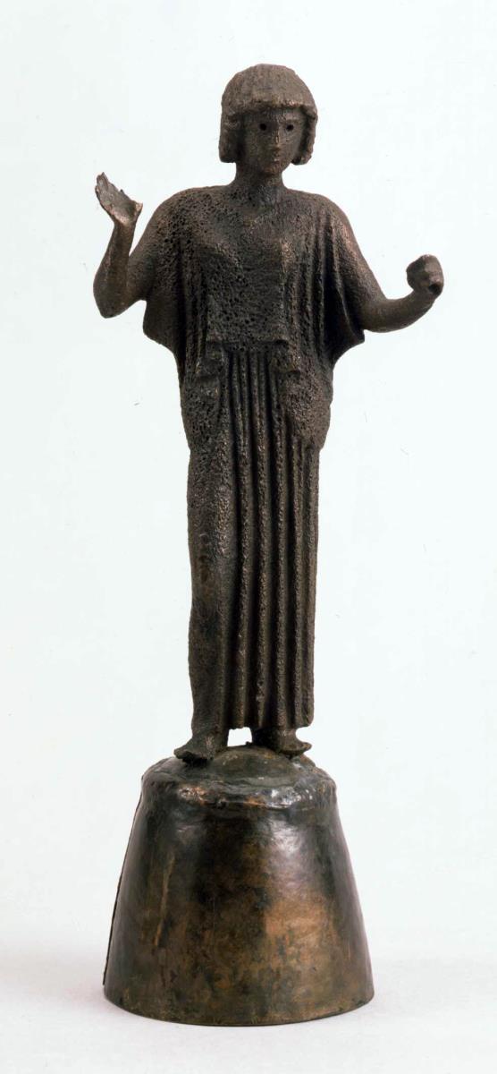Frühklassische Statuette eines Mädchens im Peplos als Spinnerin