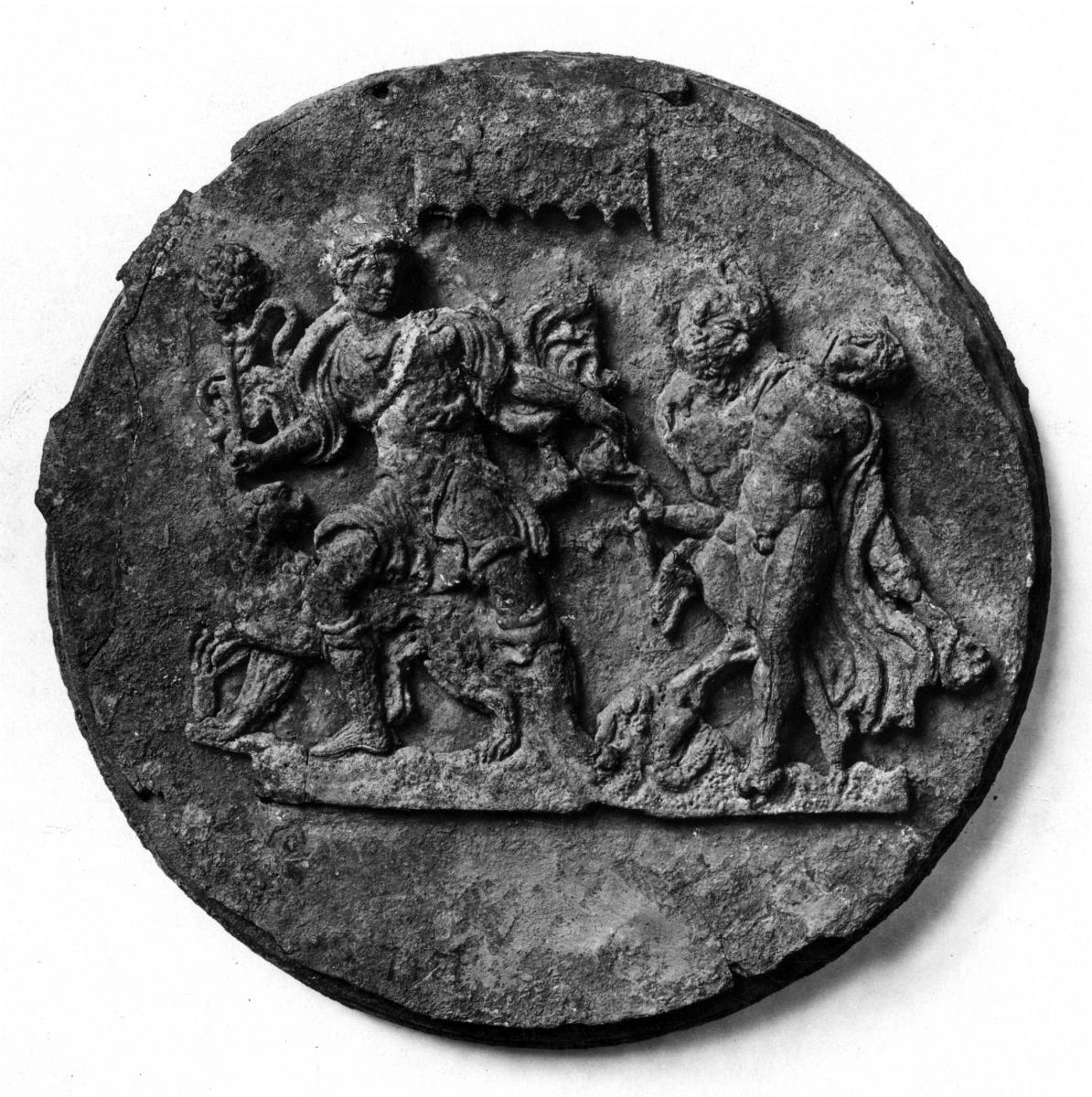 Deckel eines griechischen Klappspiegels: Dionysos mit dem Panther gefolgt von Pan und Satyr. (Zugehörigkeit des Spiegels unsicher; vgl. Bemerkung)