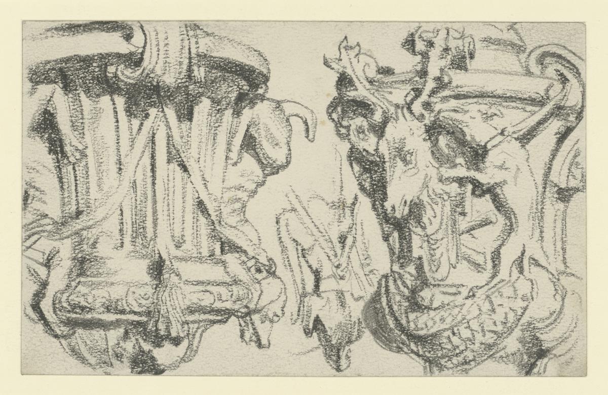 Zwei Vasen auf der Balustrade der Terrasse von Schloss Moritzburg bei Dresden