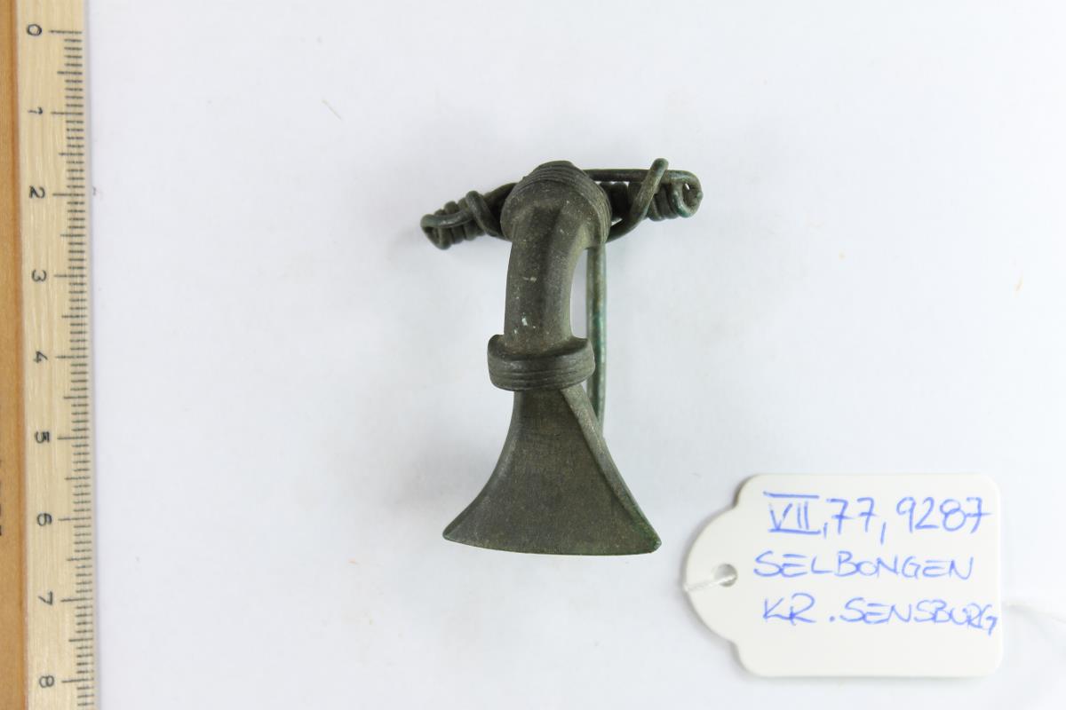 Bronzefibel