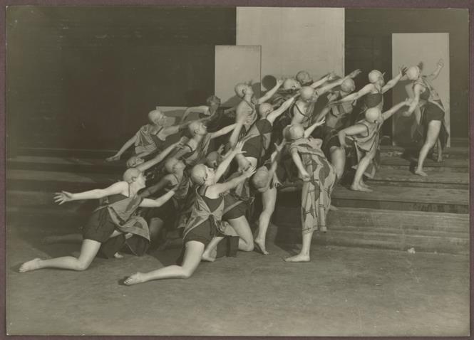Choreografisches Institut Rudolf von Laban: Tanzstudie Titan