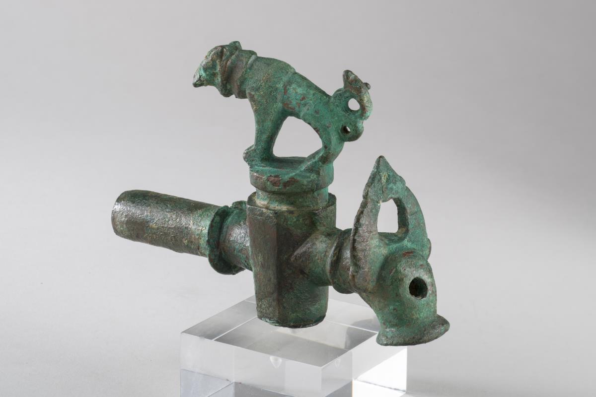 I. 2182