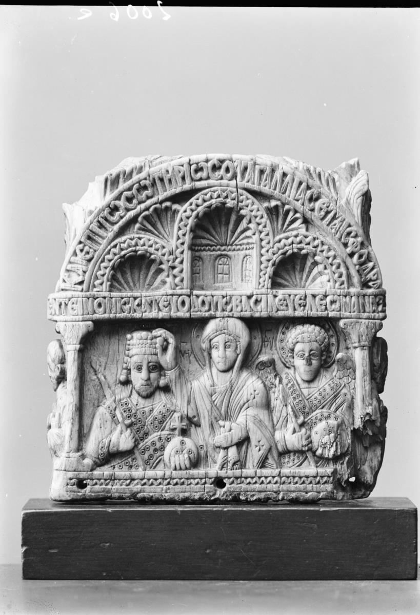 Griff eines Kammes mit Kaiser Leon VI.