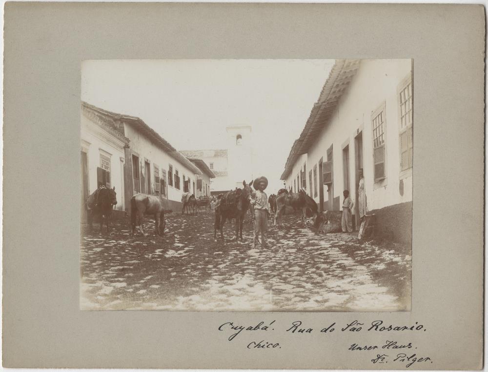 Rua do São Rosario in Cuyabá (mit Expeditionsteilnehmern)
