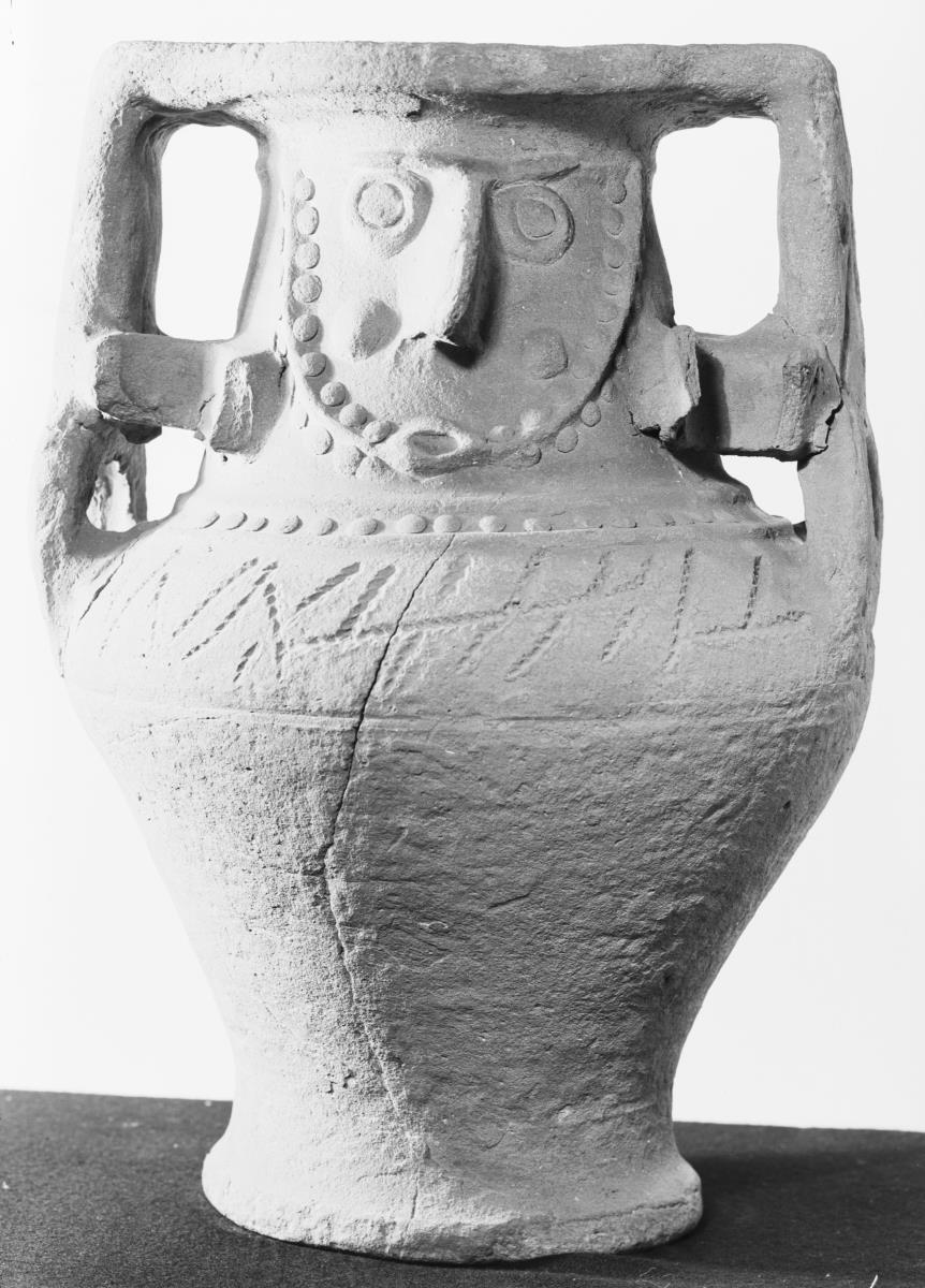 Amphora mit Gesicht