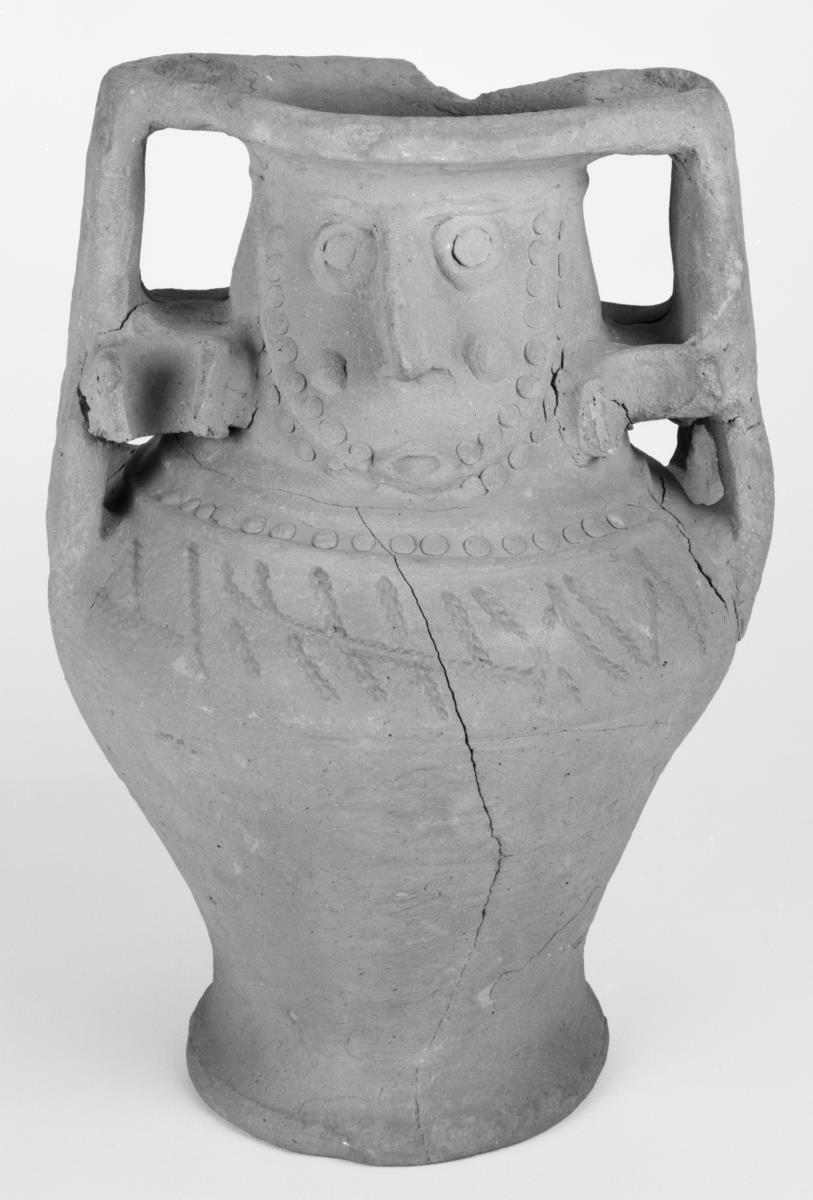 Amphora mit Gesicht