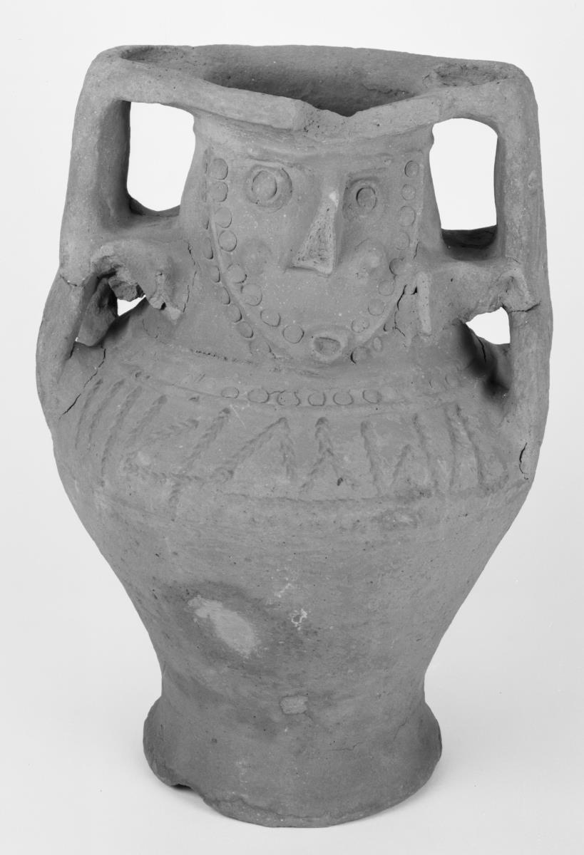 Amphora mit Gesicht