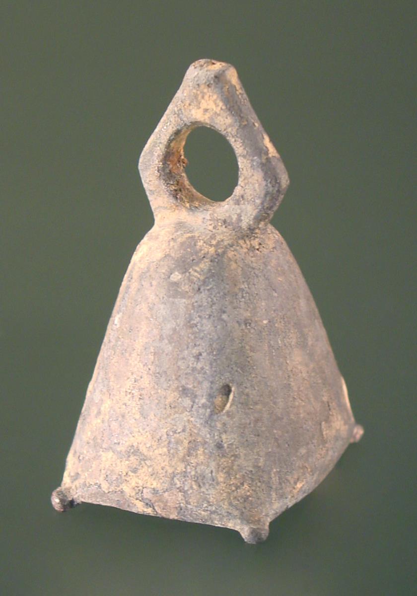 Glocke mit Resten des Klöppels