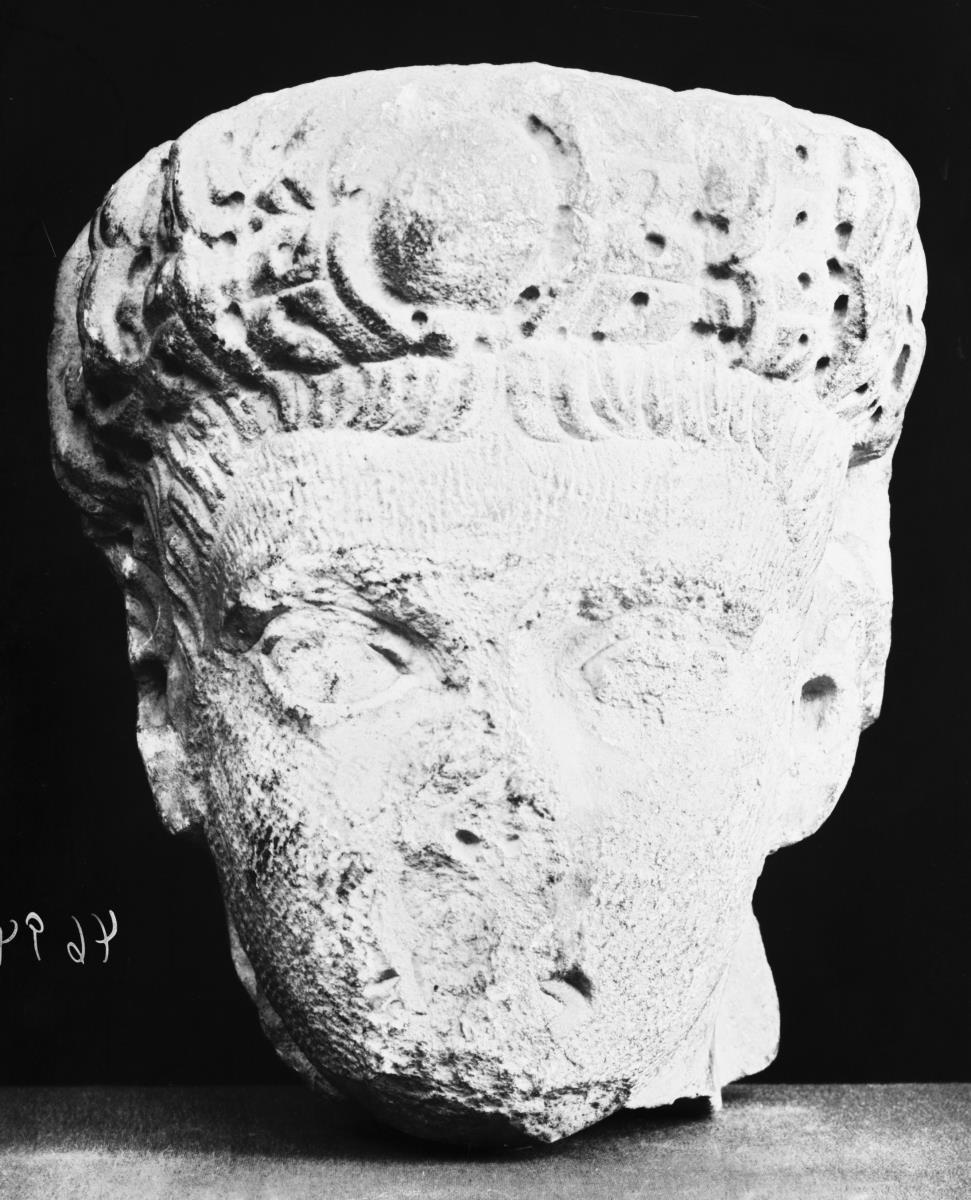 Kopf eines Mitgliedes der kaiserlichen Familie
