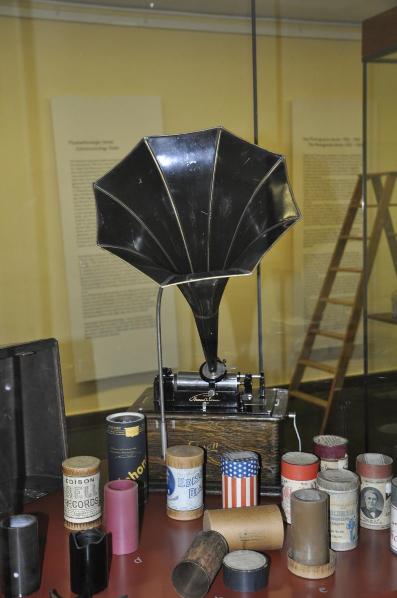 Edison Standard