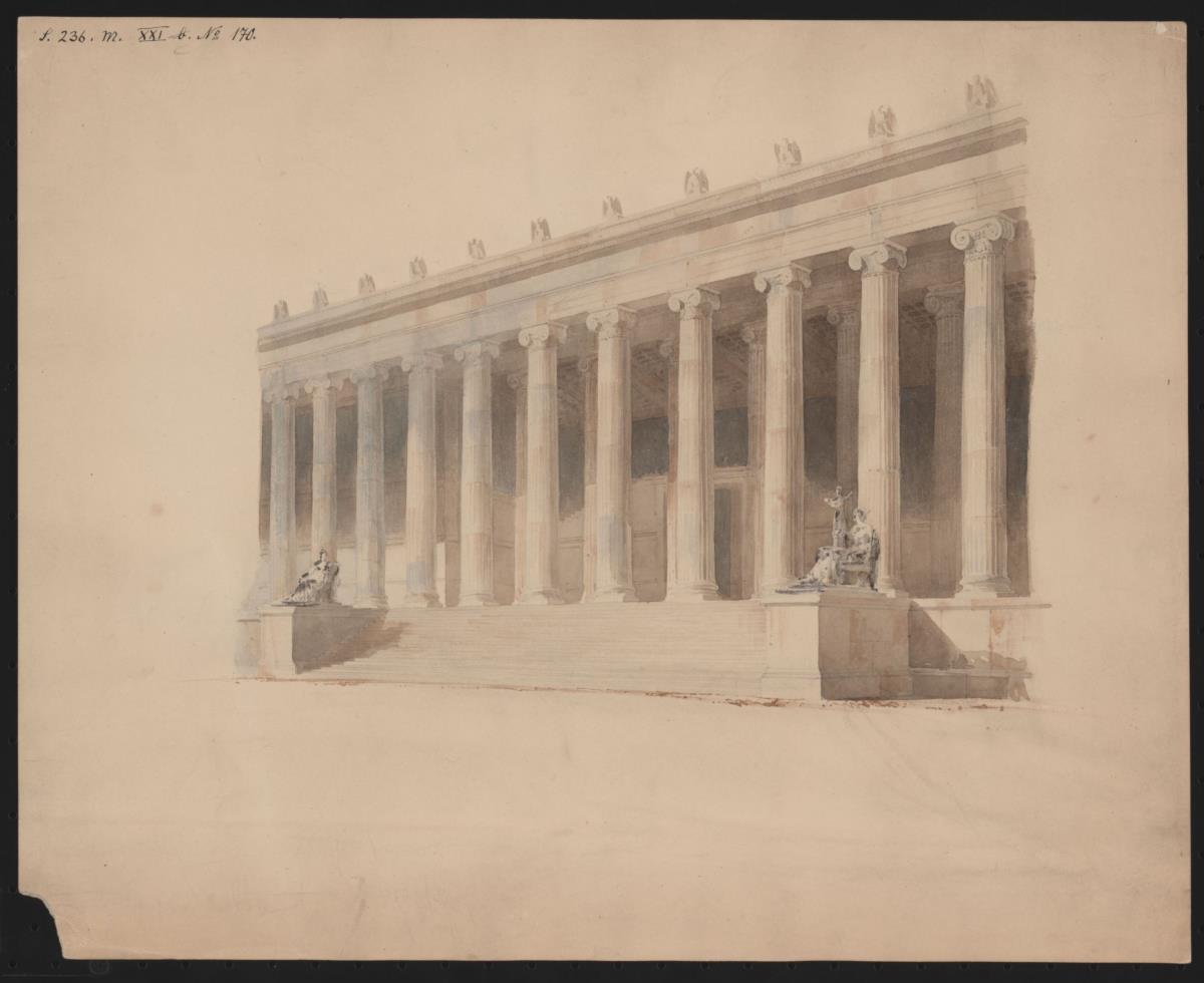 Berlin. Altes Museum am Lustgarten. Ansicht der Vorhalle mit sitzenden Frauengestalten auf den Treppenwangen