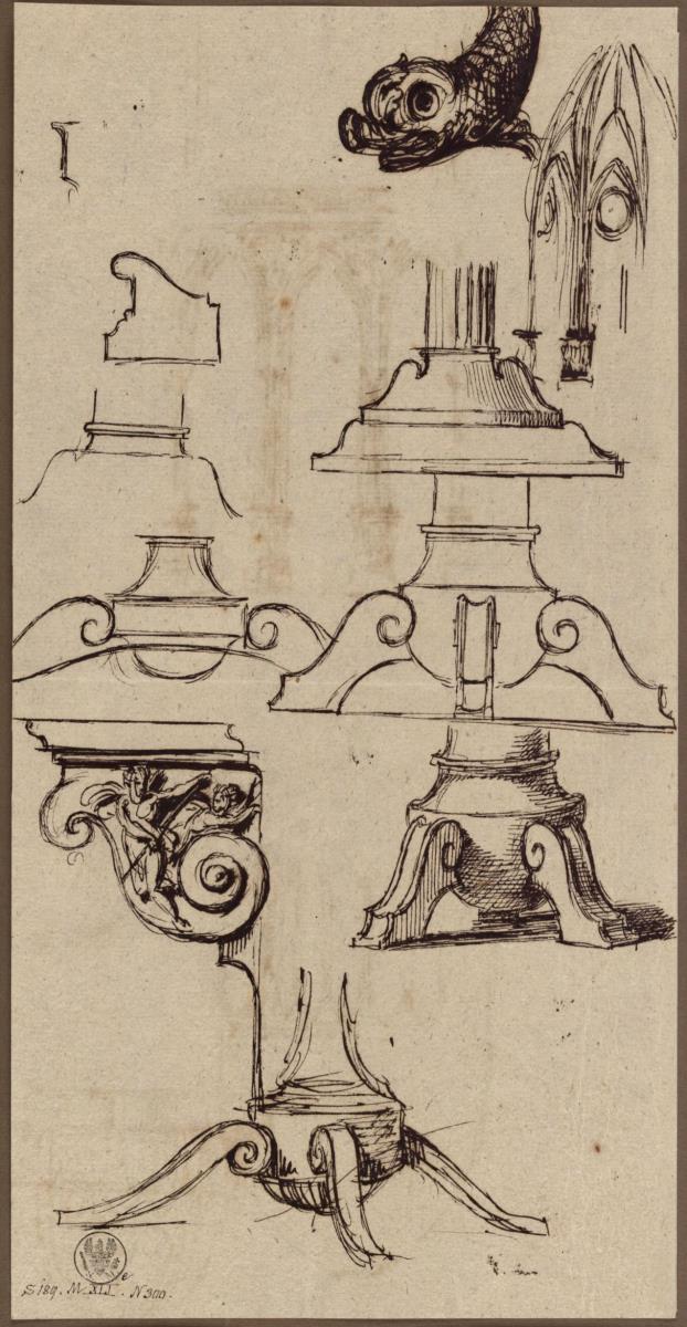 Serie zu einem Tischfuß & gotische Architektur & Konsole