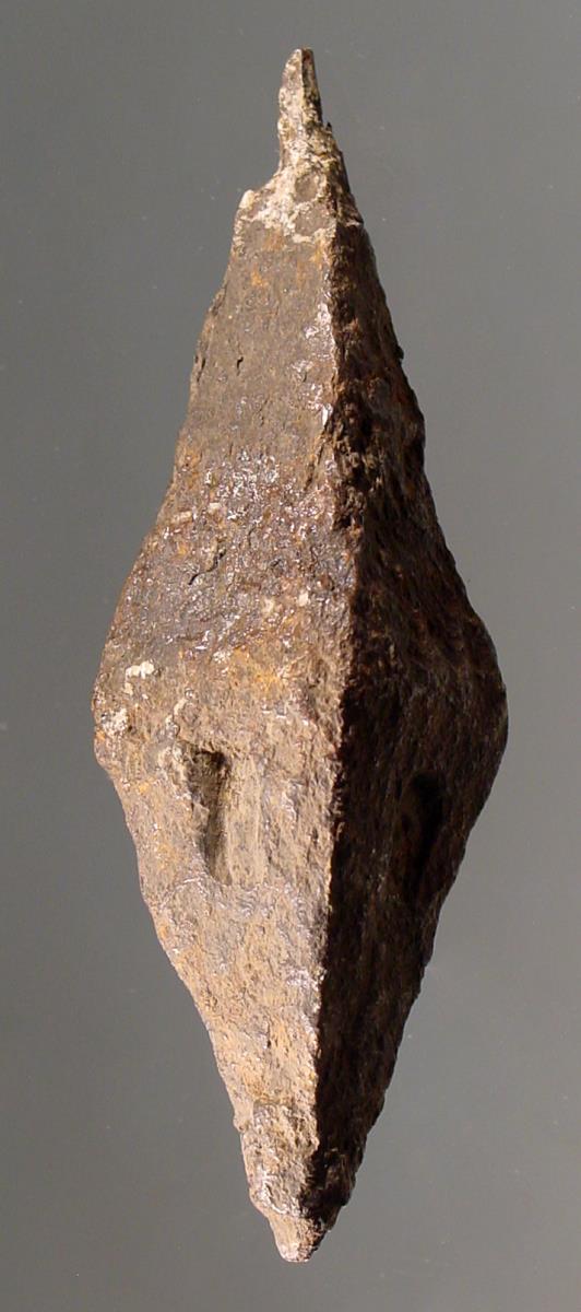 Gestempelter Barren doppelpyramidaler Form