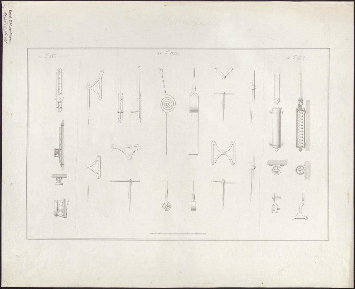 fibeln und kleine Metallgegenstände