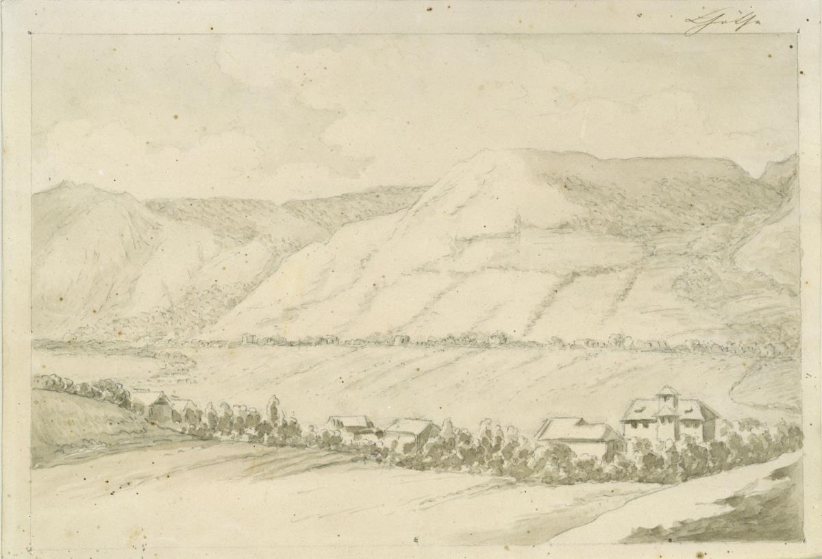 Das Mühlthal bei Jena. Im Tal von Bäumen umstandene Häuser, im Hintergrund steilabfallende Berge mit geringer Vegetation