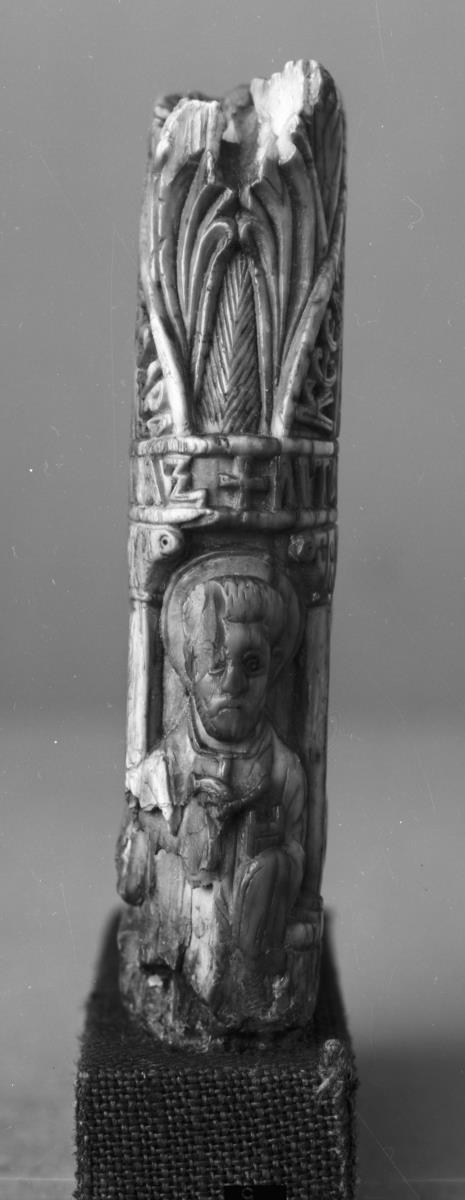 Griff eines Kammes mit Kaiser Leon VI.