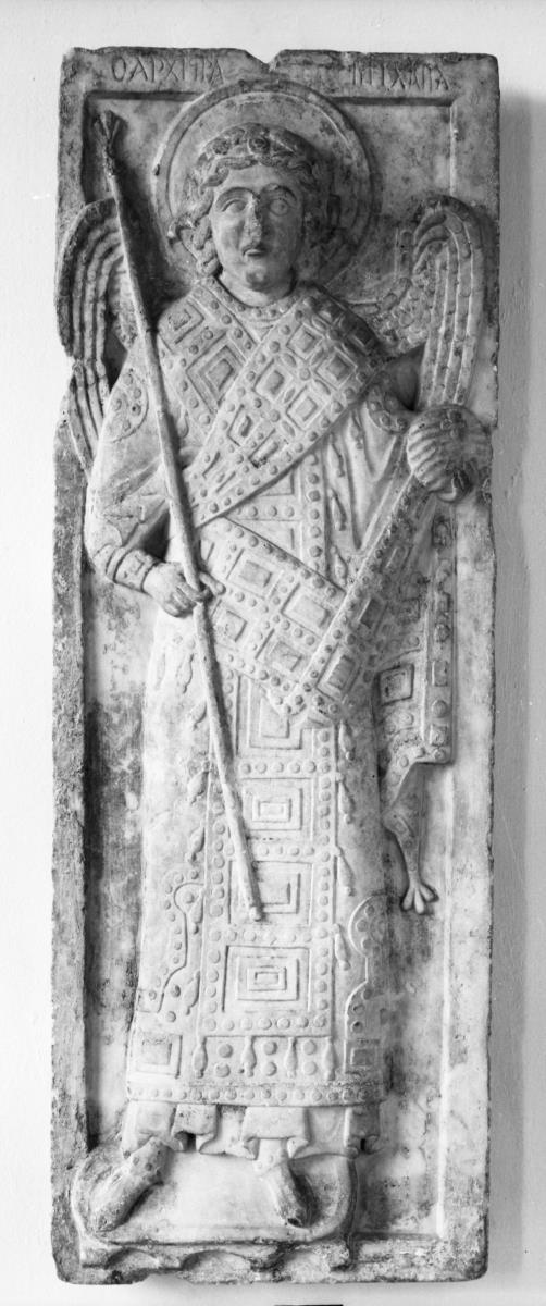 Relief mit Erzengel Michael
