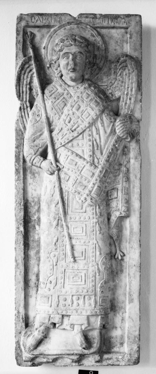 Relief mit Erzengel Michael