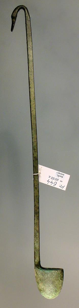 Schöpflöffel mit tiefer Schale, Griff in Schwanenkopf auslaufend