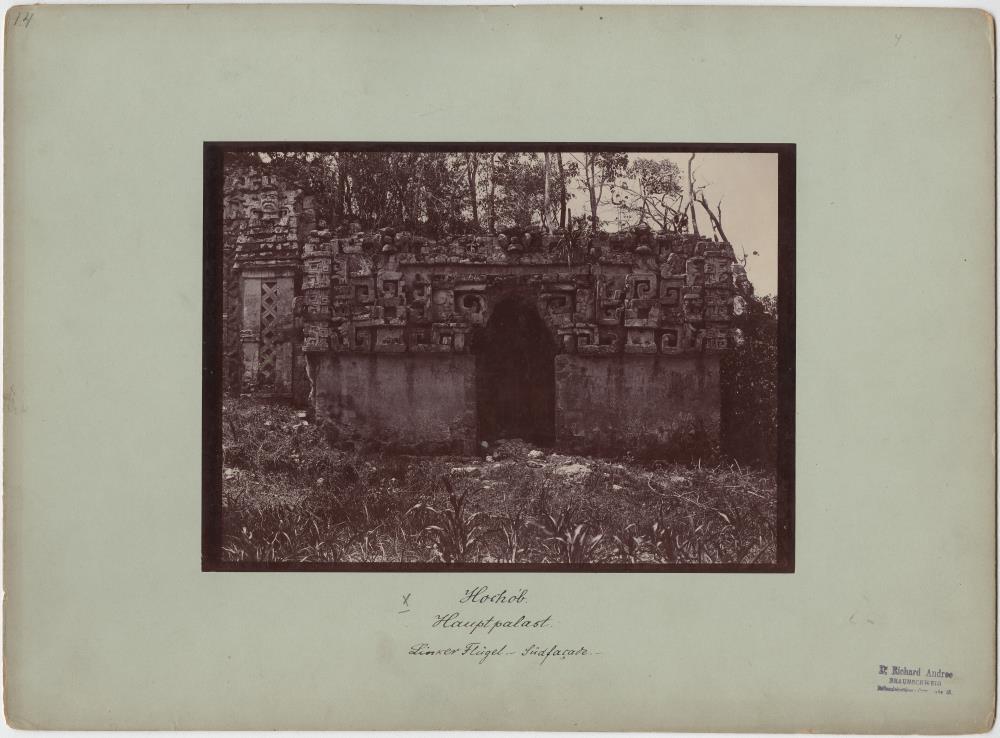 "Hauptpalast. Linker Flügel. Südfassade."